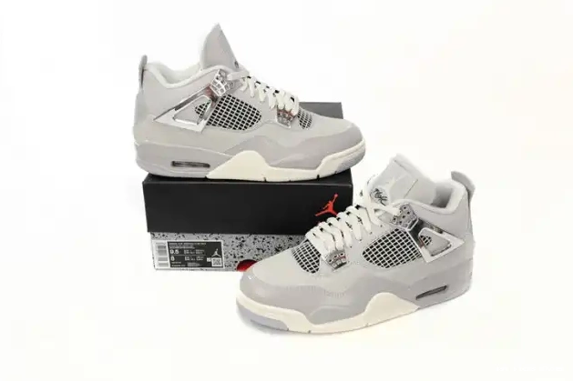 1st Kicks Shoes AQ9129-001 Frozen WMNS Moments Jordan Air 4 0605